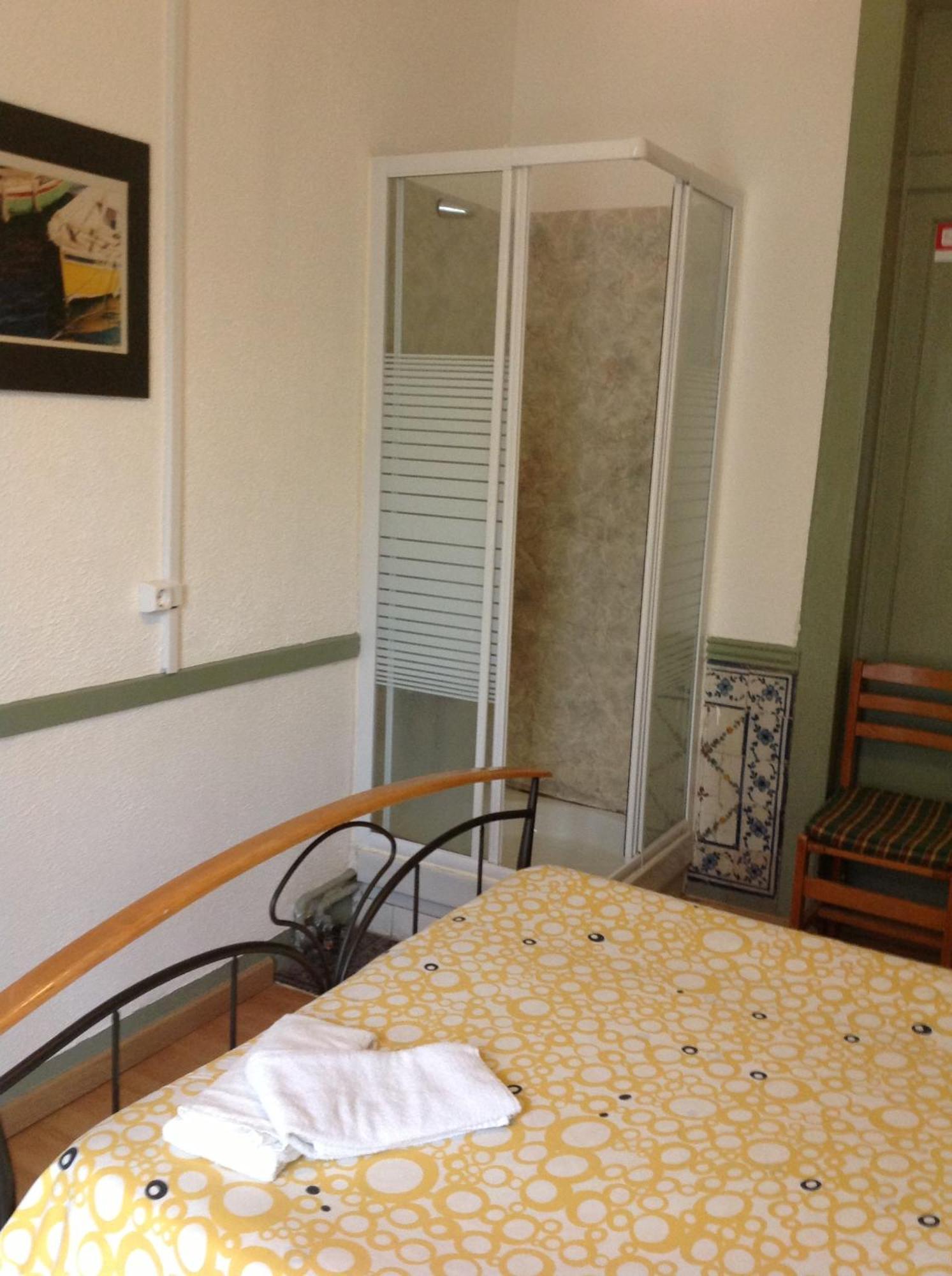 New Aljubarrota Guest House Lisboa الغرفة الصورة
