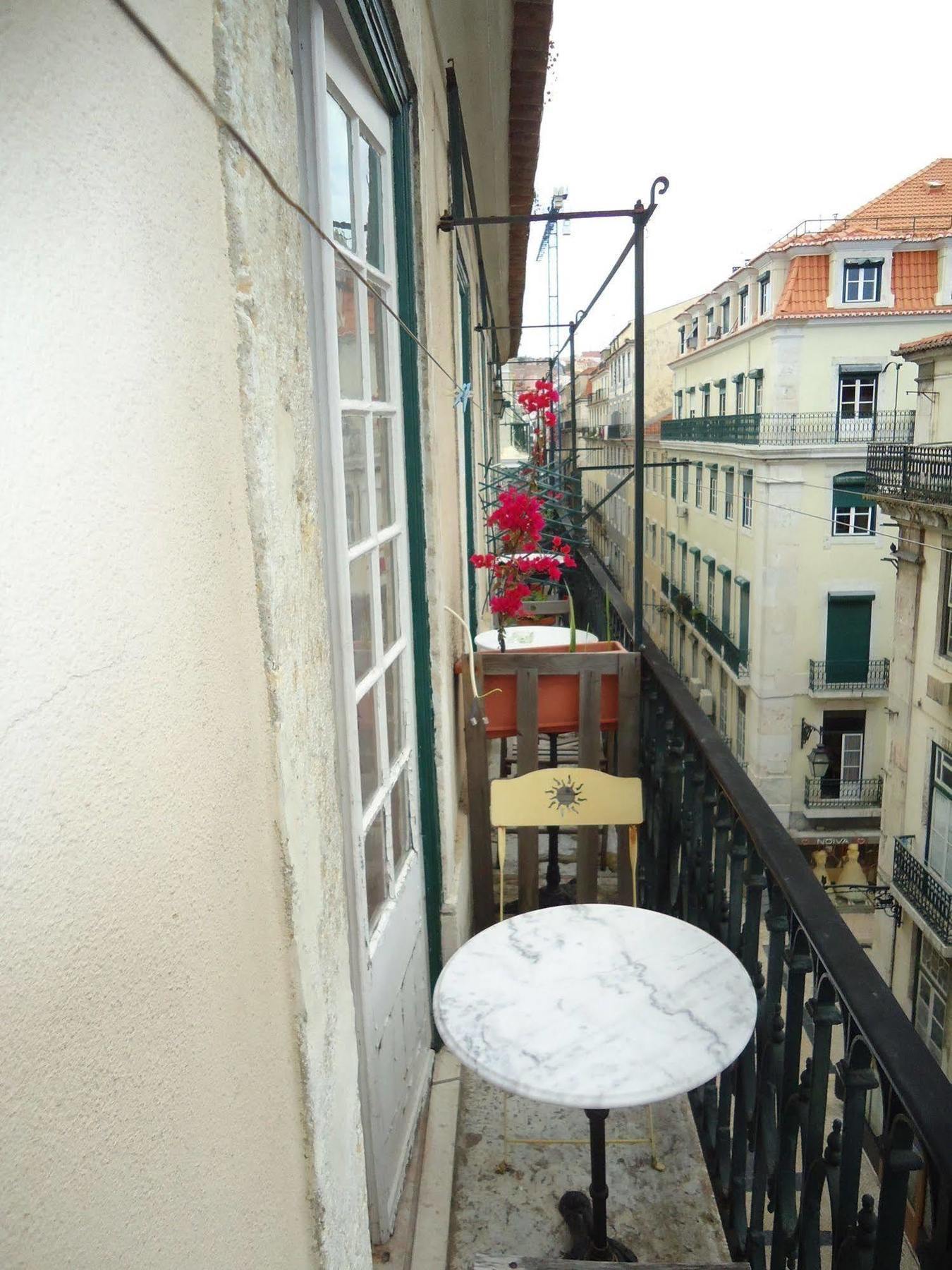 New Aljubarrota Guest House Lisboa المظهر الخارجي الصورة