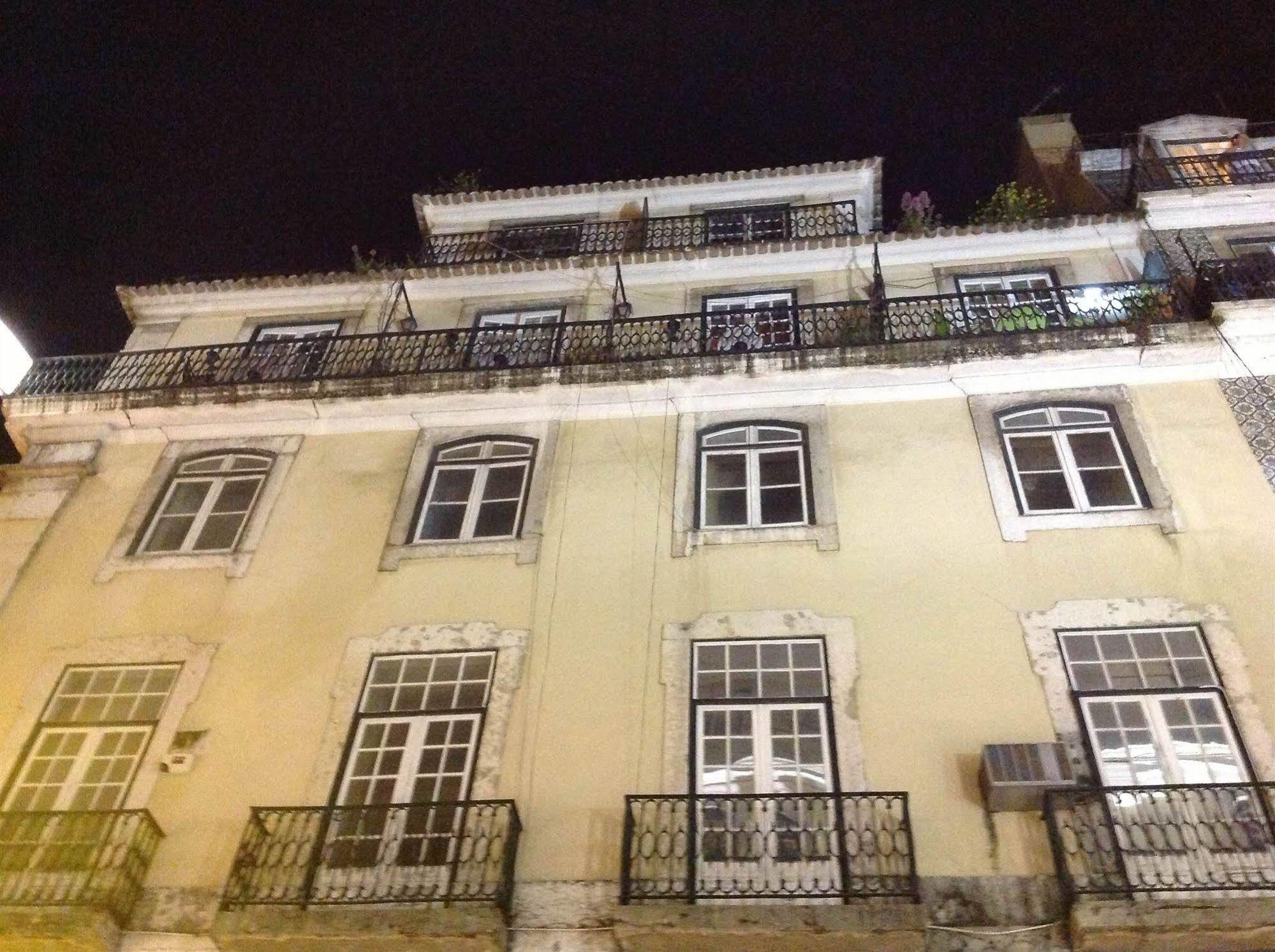New Aljubarrota Guest House Lisboa المظهر الخارجي الصورة