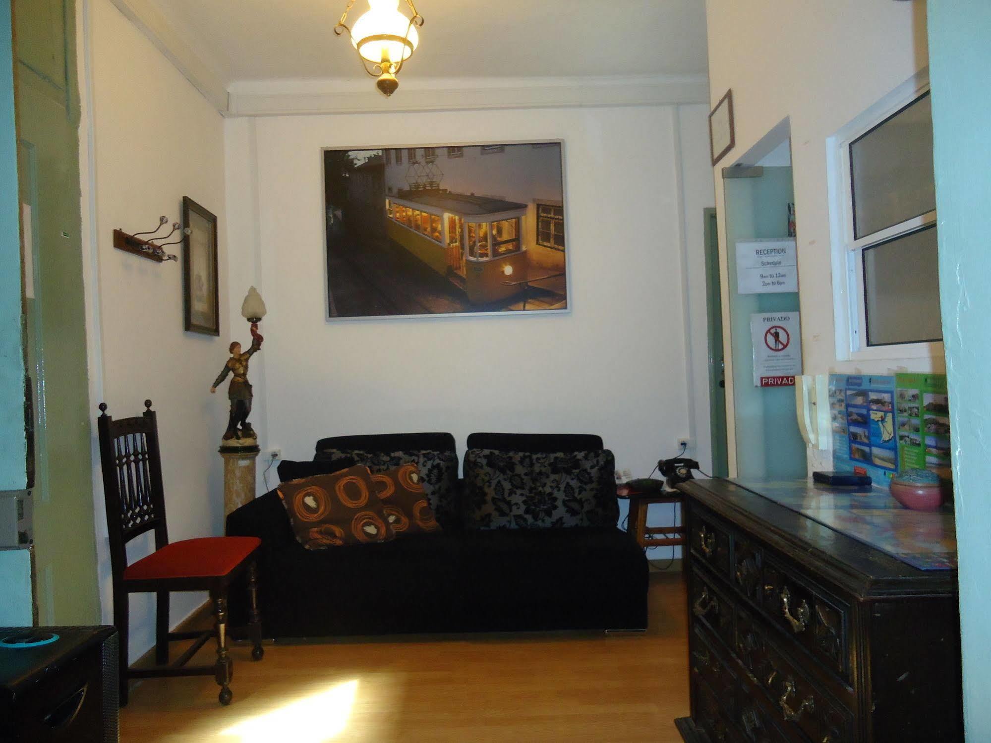 New Aljubarrota Guest House Lisboa المظهر الخارجي الصورة