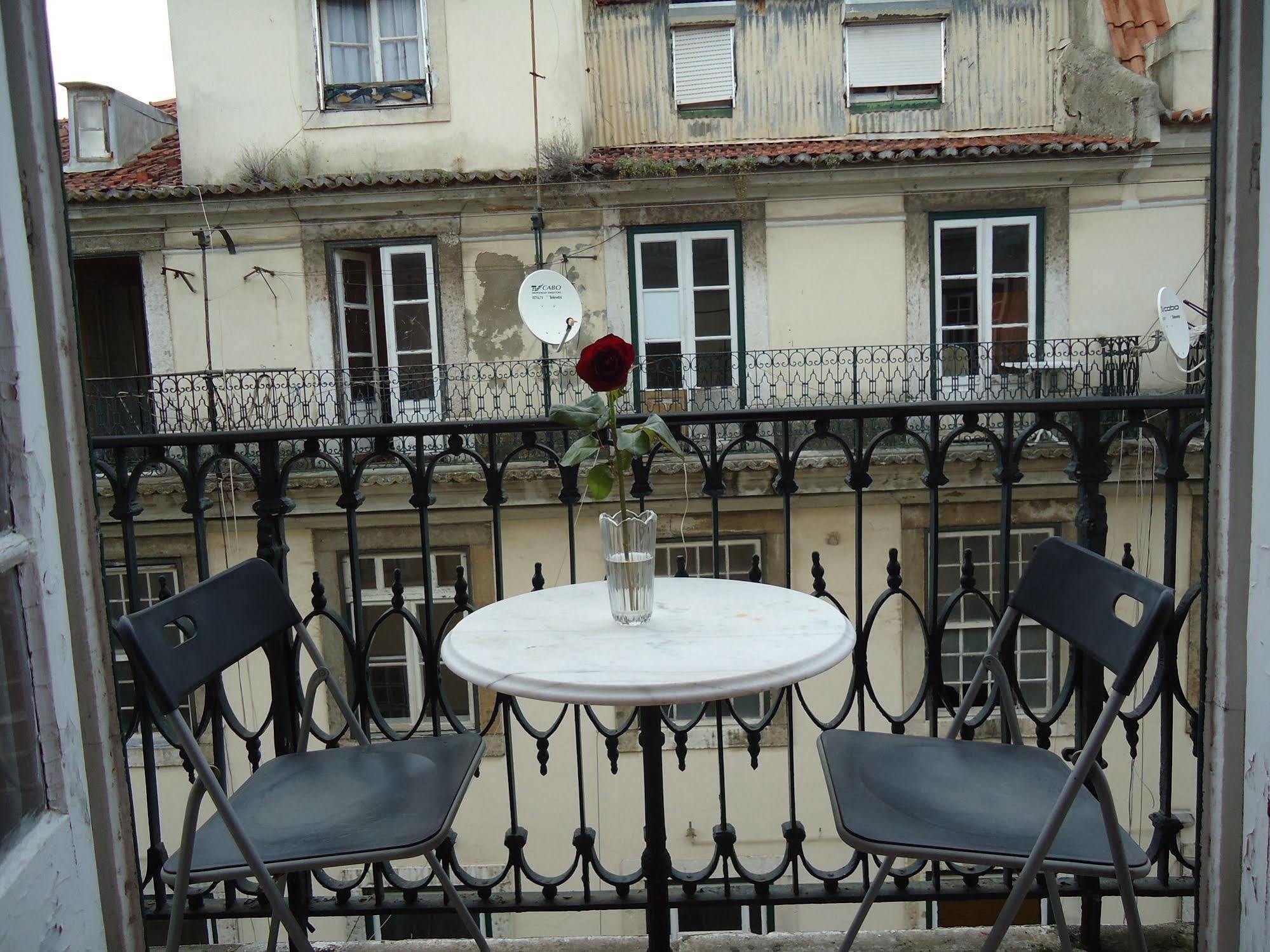New Aljubarrota Guest House Lisboa المظهر الخارجي الصورة
