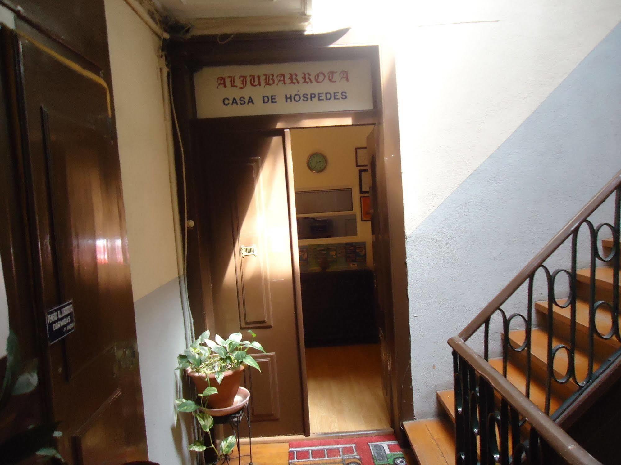New Aljubarrota Guest House Lisboa المظهر الخارجي الصورة